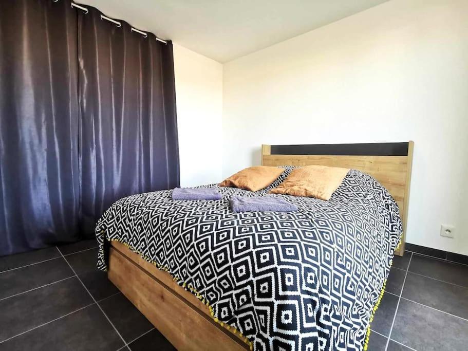 Le Petit Roof Top*Clim*Wifi Miramas Ngoại thất bức ảnh